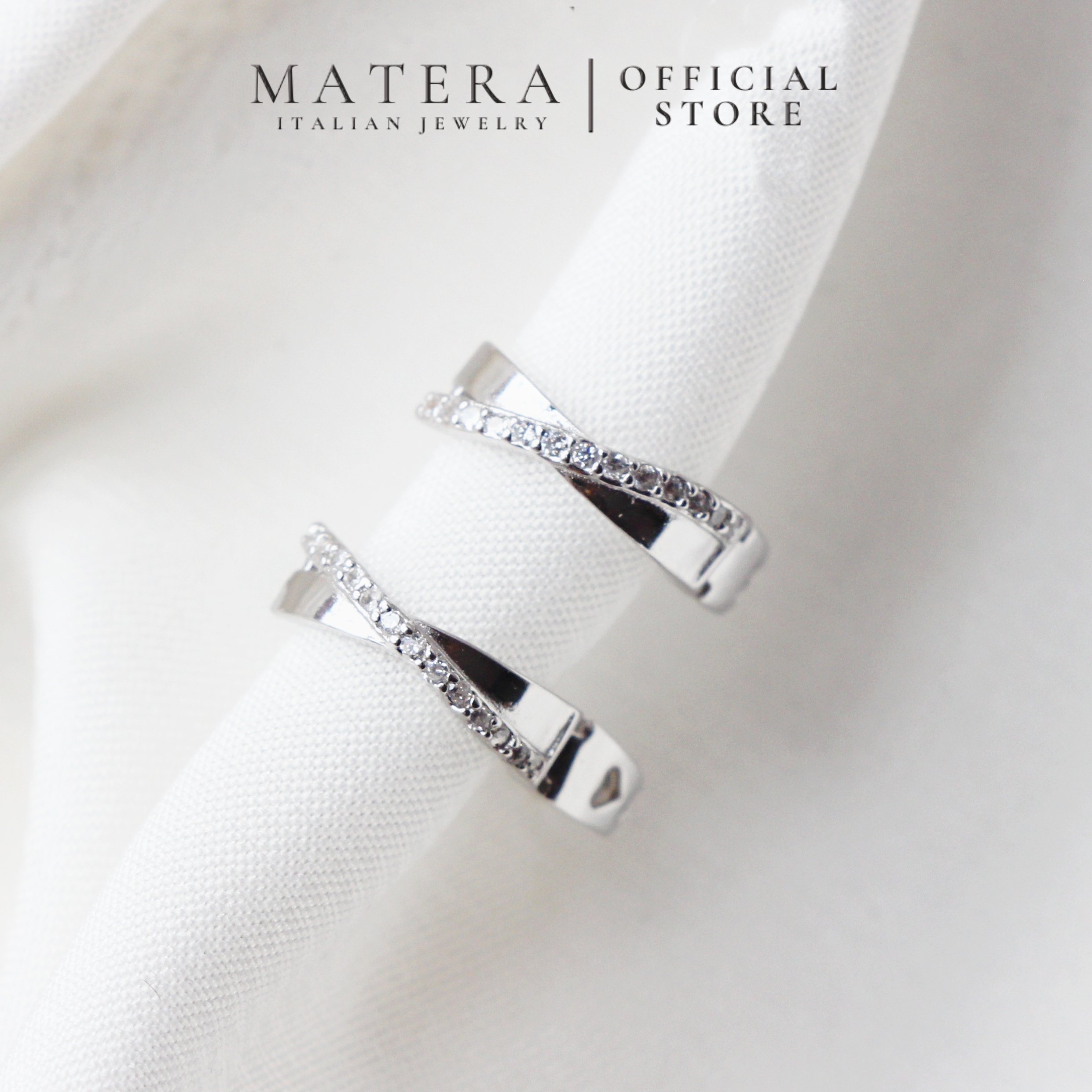 Bông tai bạc 𝐓𝐰𝐢𝐬𝐭𝐞𝐝 𝐆𝐥𝐨𝐰 MATERA S999 cao cấp khuyên bạc tròn đính đá thanh lịch MBT26