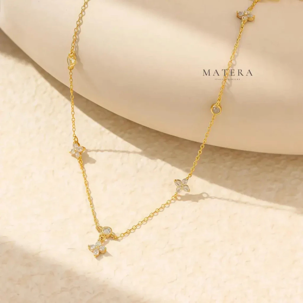 [New Arrival] Dây chuyền bạc 𝐃𝐚𝐢𝐧𝐭𝐲 𝐅𝐥𝐨𝐫𝐚 MATERA S925 chuỗi cỏ 4 lá may mắn đính đá cao cấp MDC91